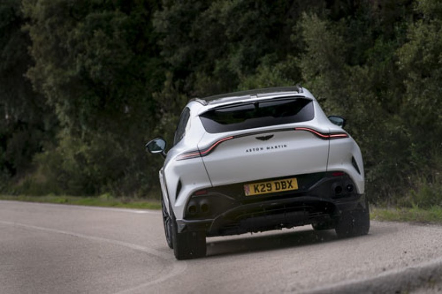 Aston Martin DBX707 Satin Neutron White 65