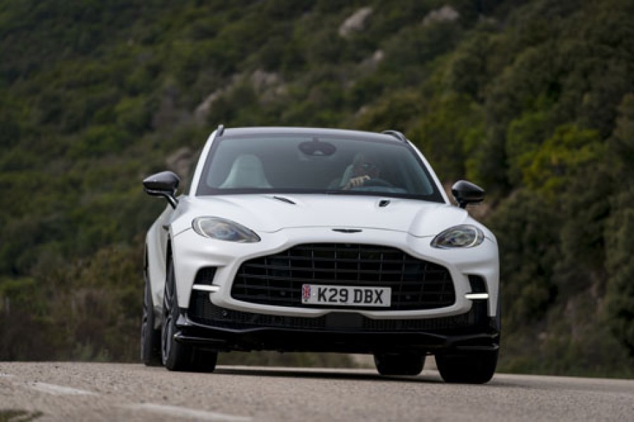 Aston Martin DBX707 Satin Neutron White 71